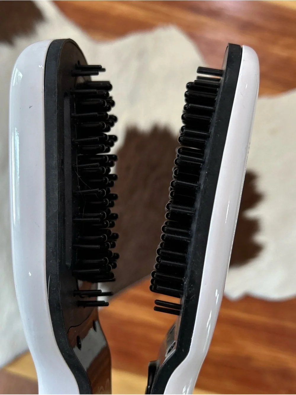 ION Steam Pro Hair Straightening Steam Brush Iron White